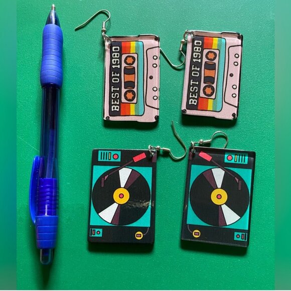 70-Dude! Can You Ear Me - Picture 2 of 7